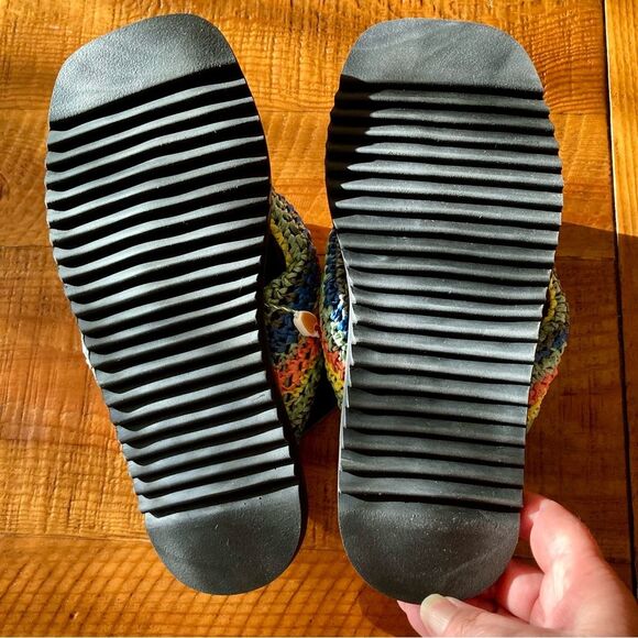 FARM Rio Multicolor Crochet Sandals - Picture 9 of 12